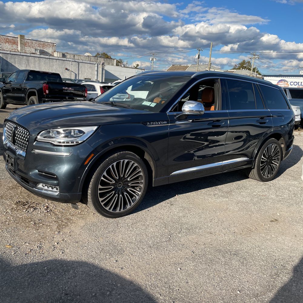 2022 Lincoln Aviator Black Label