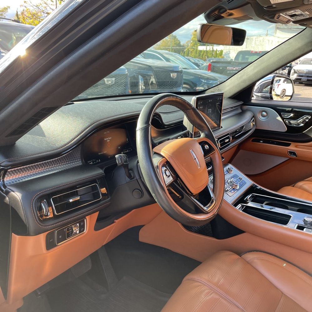 2022 Lincoln Aviator Black Label