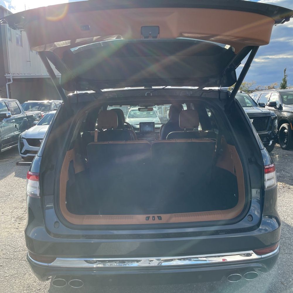 2022 Lincoln Aviator Black Label