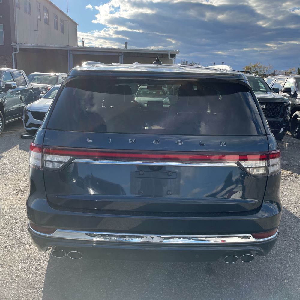 2022 Lincoln Aviator Black Label
