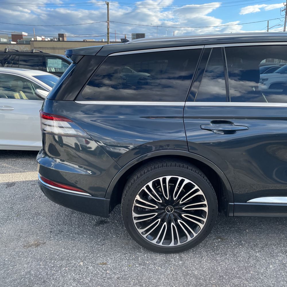 2022 Lincoln Aviator Black Label
