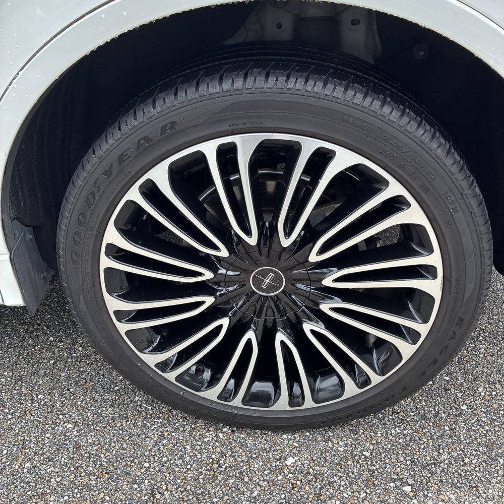 2022 Lincoln Aviator Black Label