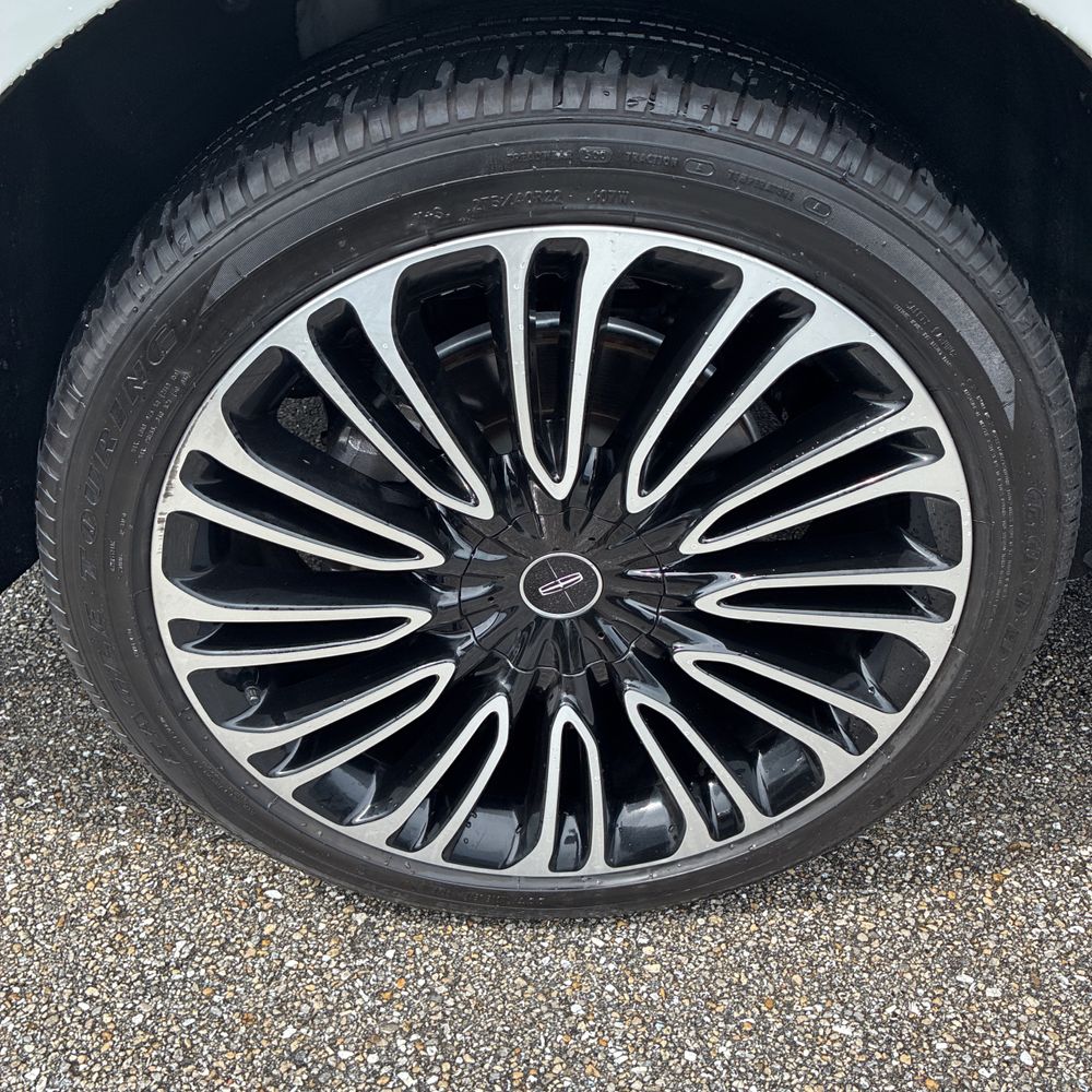 2022 Lincoln Aviator Black Label