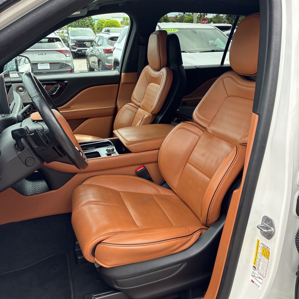 2022 Lincoln Aviator Black Label