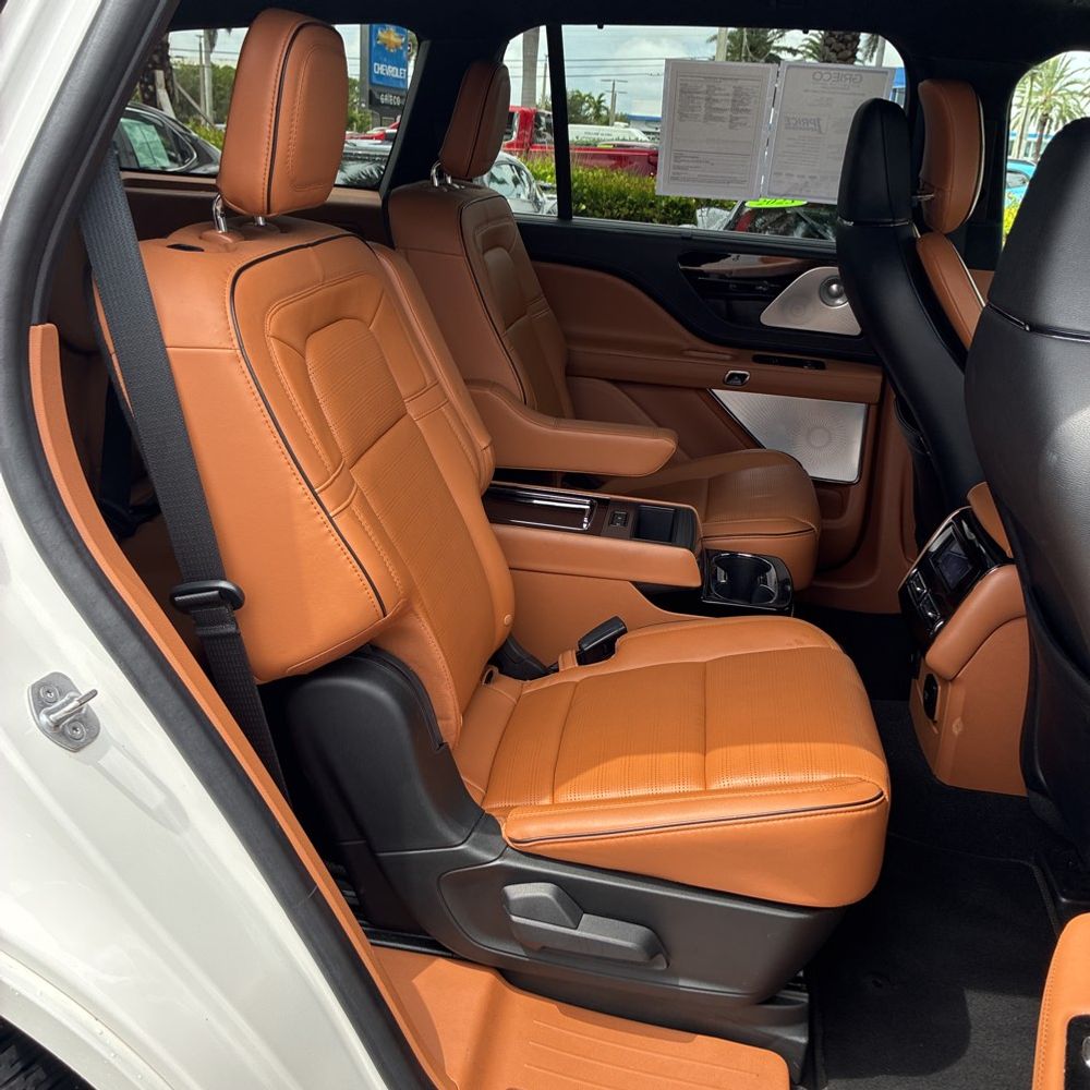 2022 Lincoln Aviator Black Label