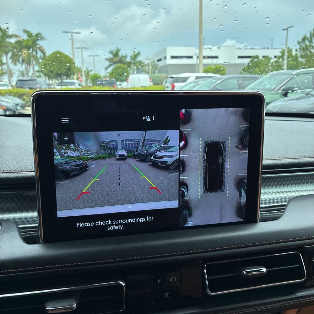 2022 Lincoln Aviator Black Label