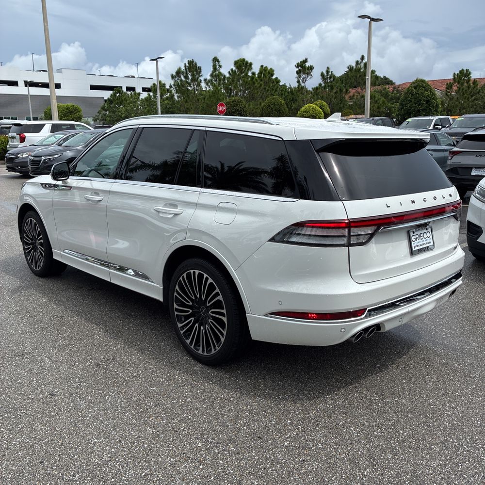 2022 Lincoln Aviator Black Label