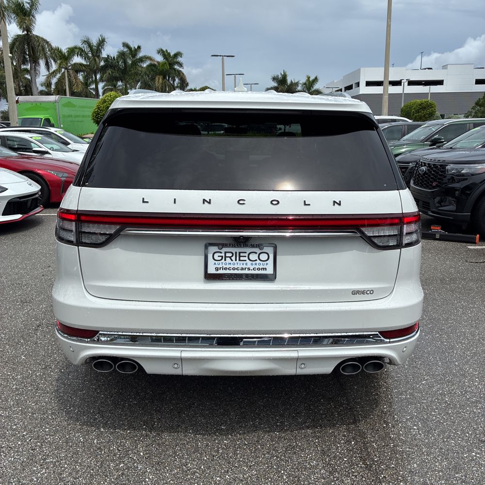 2022 Lincoln Aviator Black Label