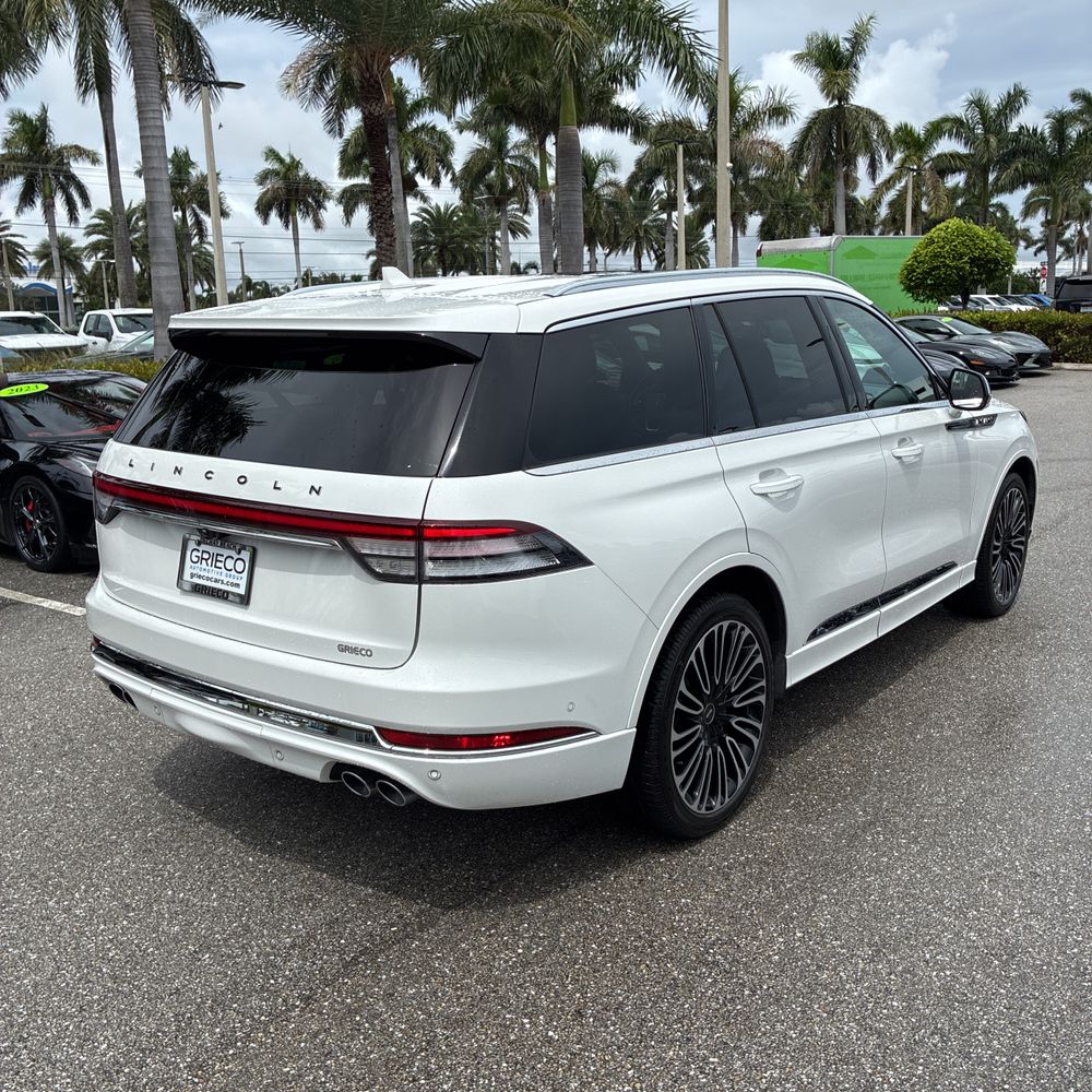 2022 Lincoln Aviator Black Label