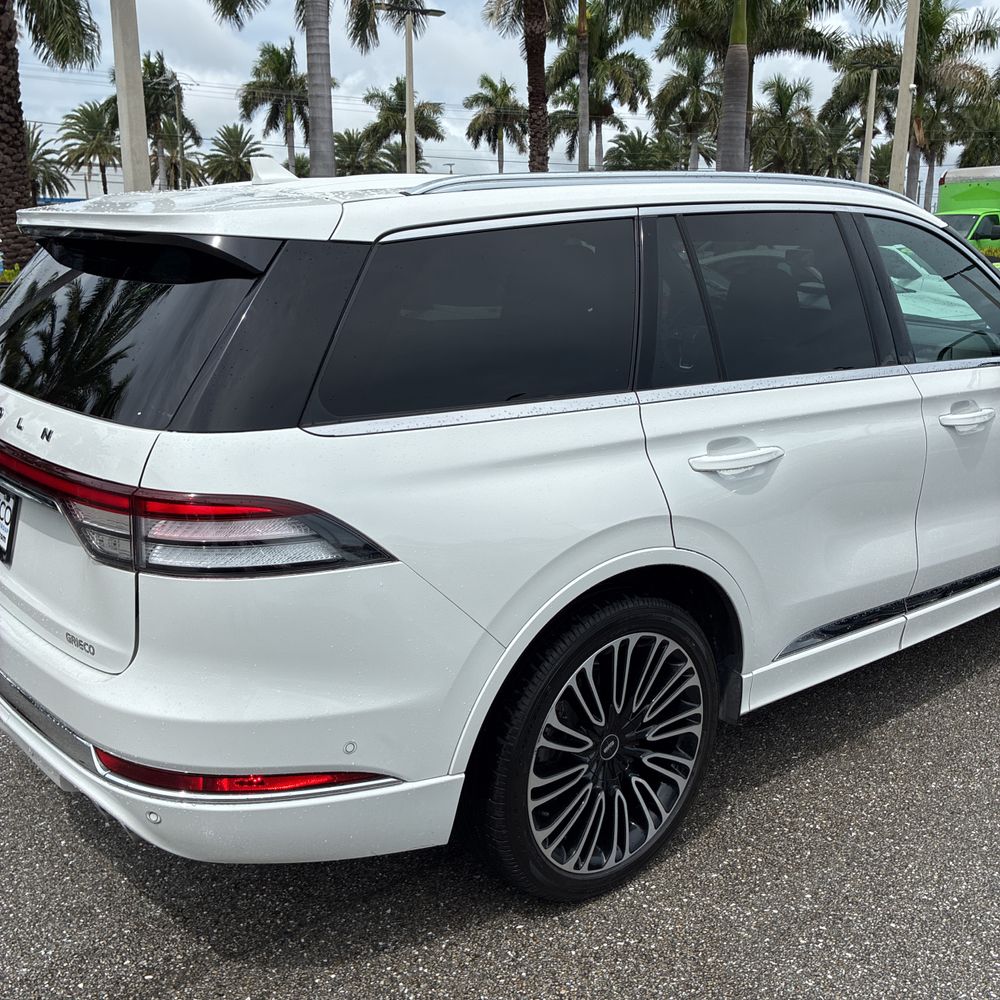 2022 Lincoln Aviator Black Label