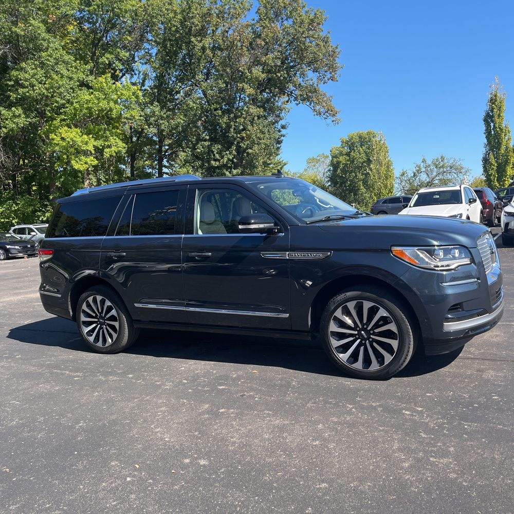2024 Lincoln Navigator Reserve