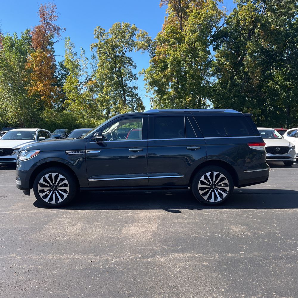 2024 Lincoln Navigator Reserve