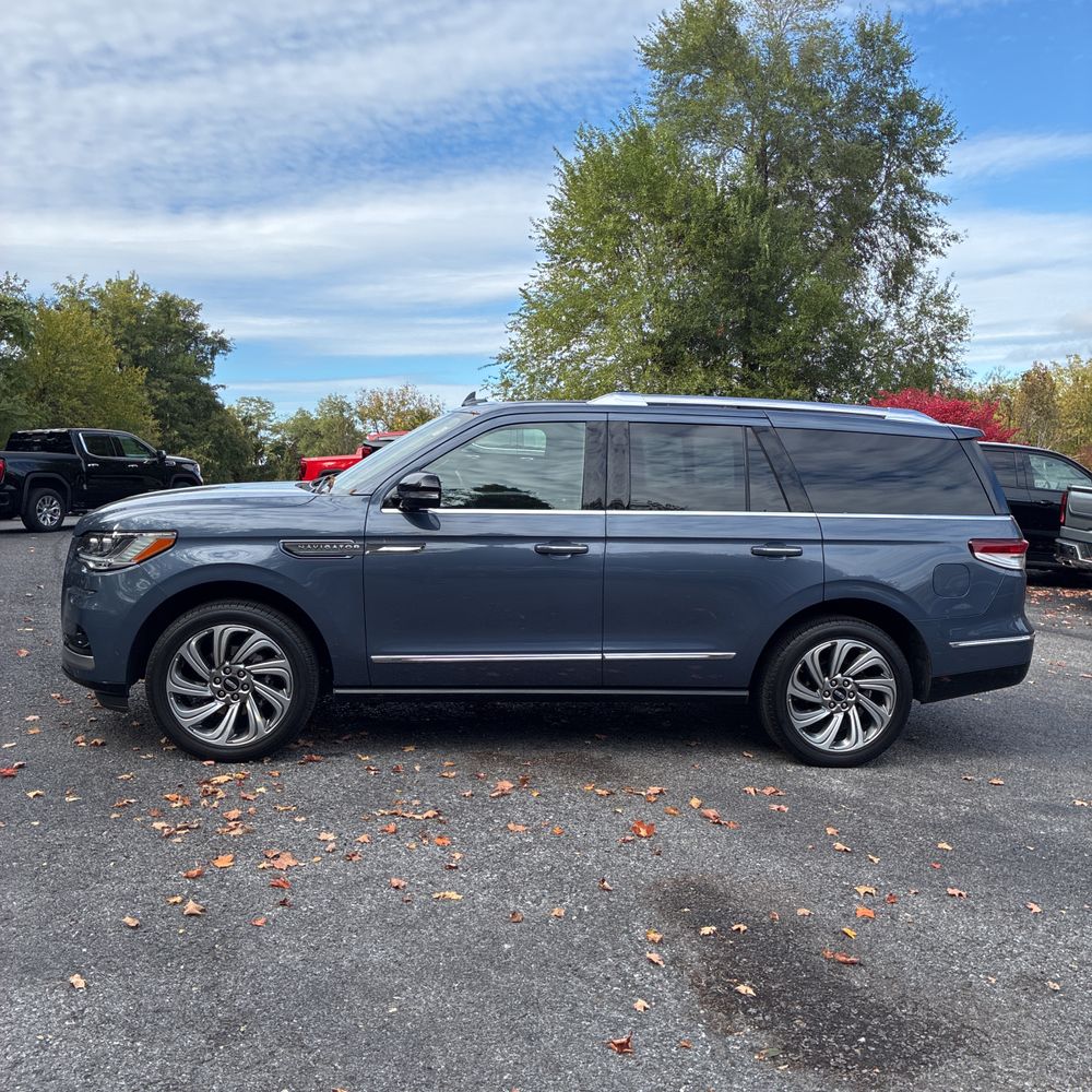2023 Lincoln Navigator Reserve