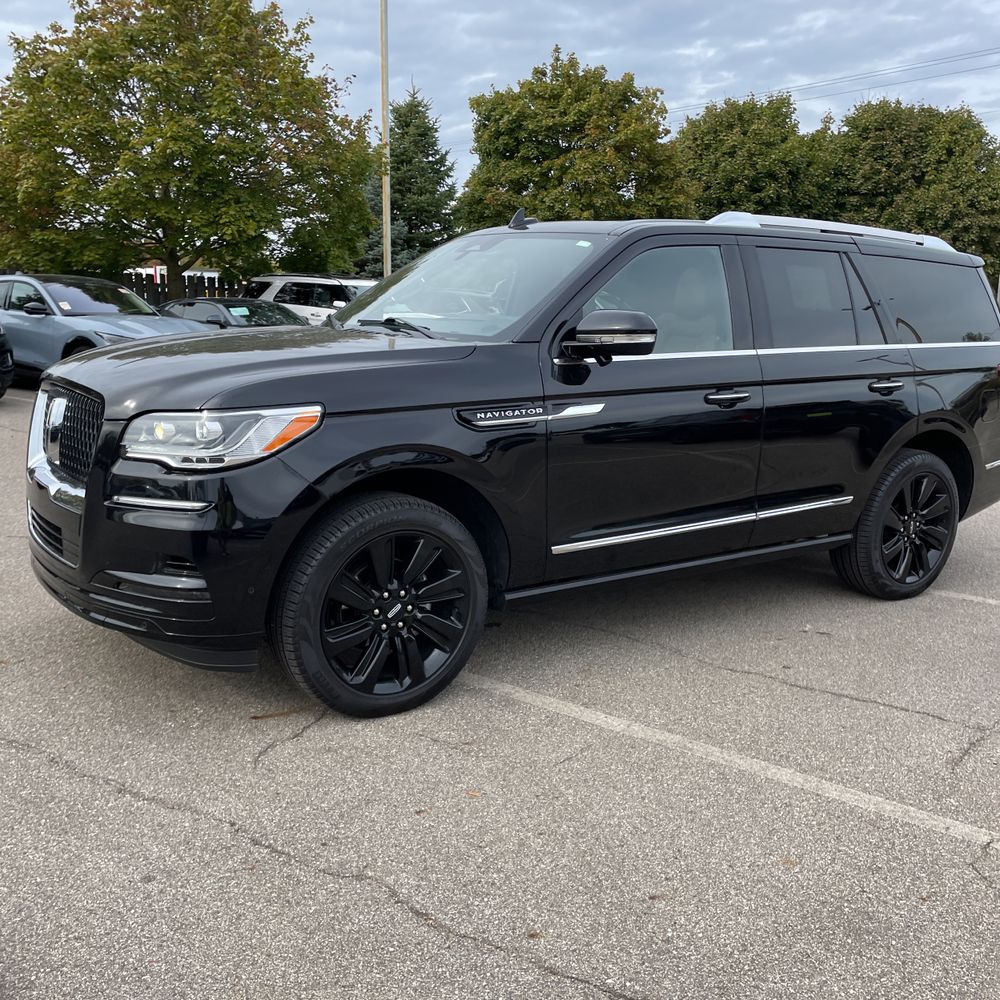 2023 Lincoln Navigator Reserve