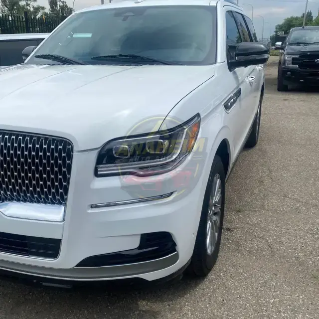 2023 Lincoln Navigator Standard