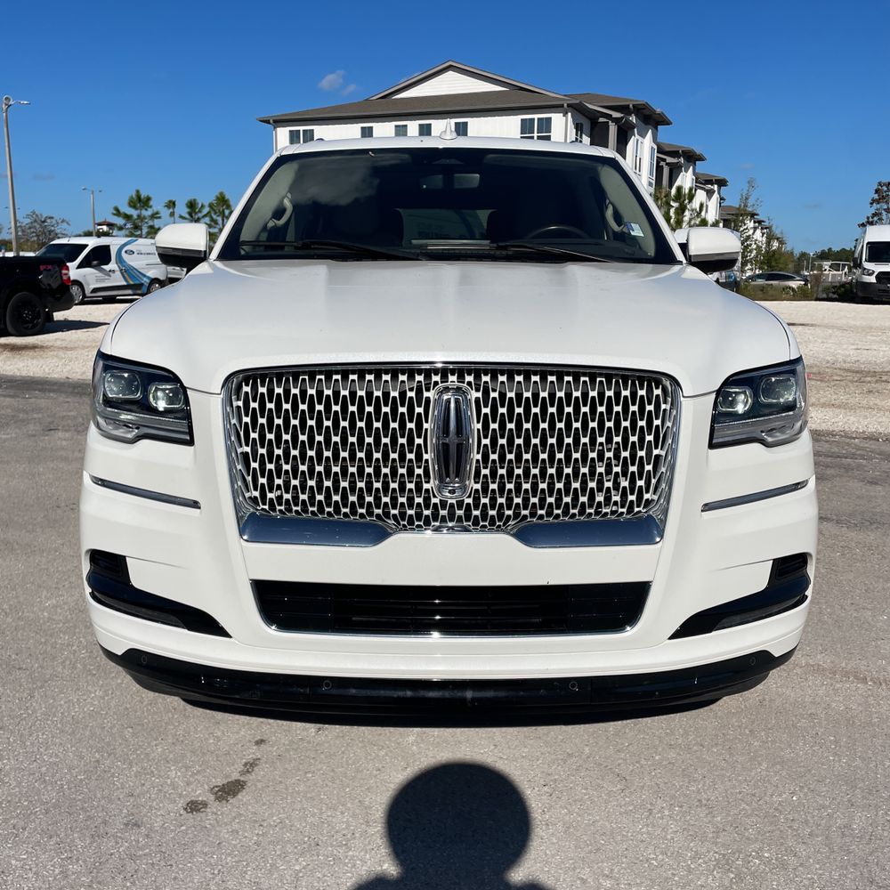 2023 Lincoln Navigator L Reserve