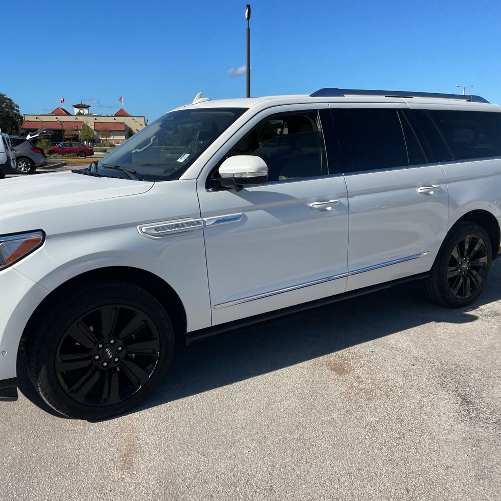 2023 Lincoln Navigator L Reserve