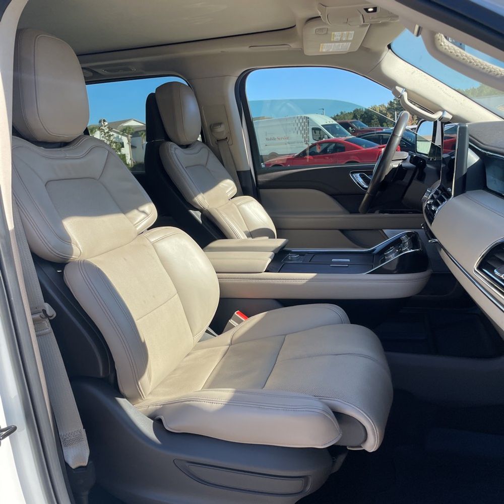 2023 Lincoln Navigator L Reserve