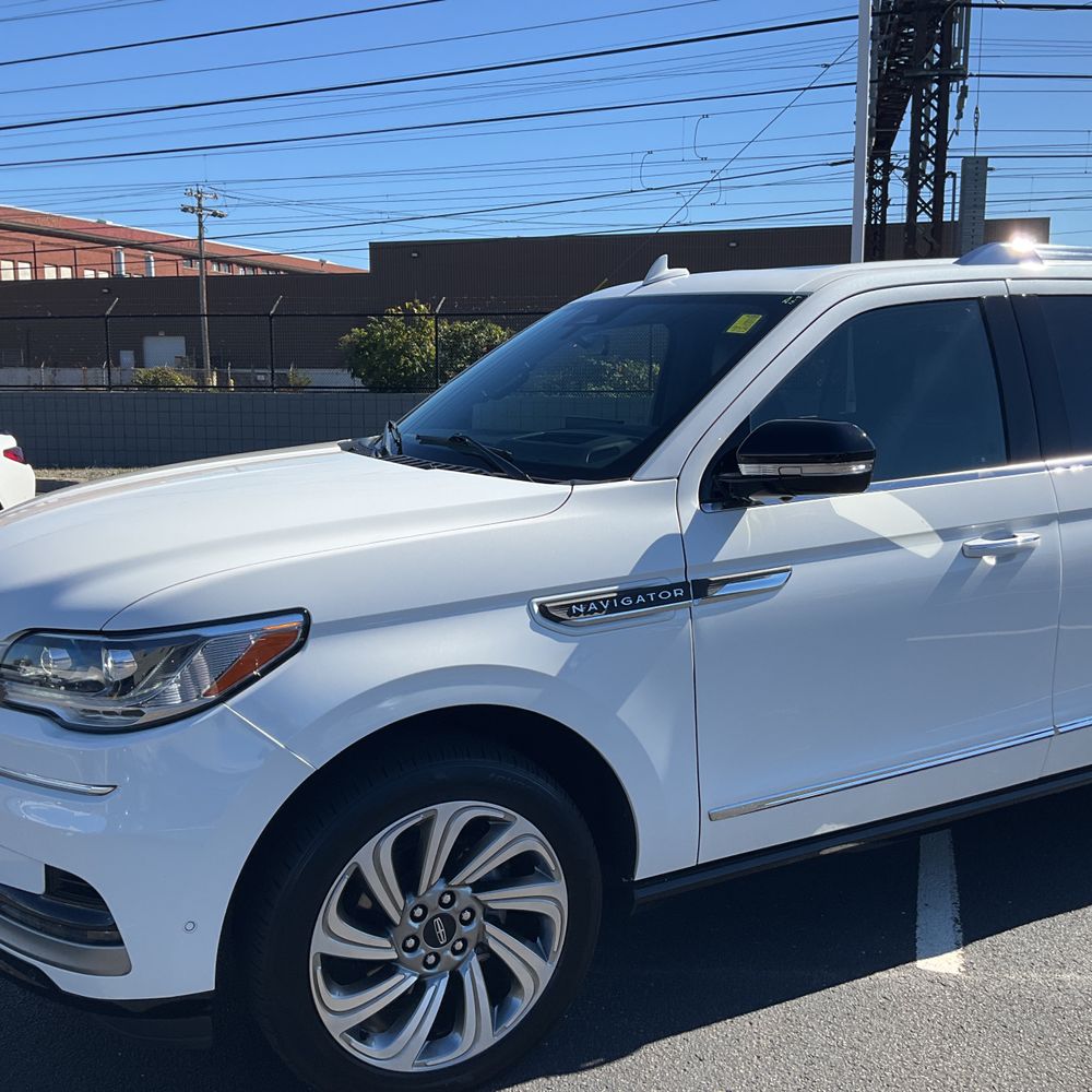 2023 Lincoln Navigator L Reserve