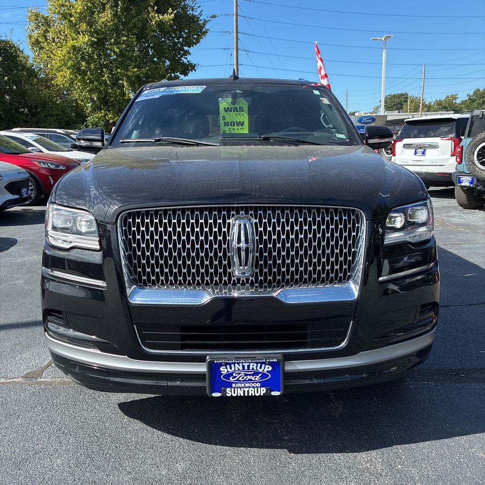 2023 Lincoln Navigator L Reserve
