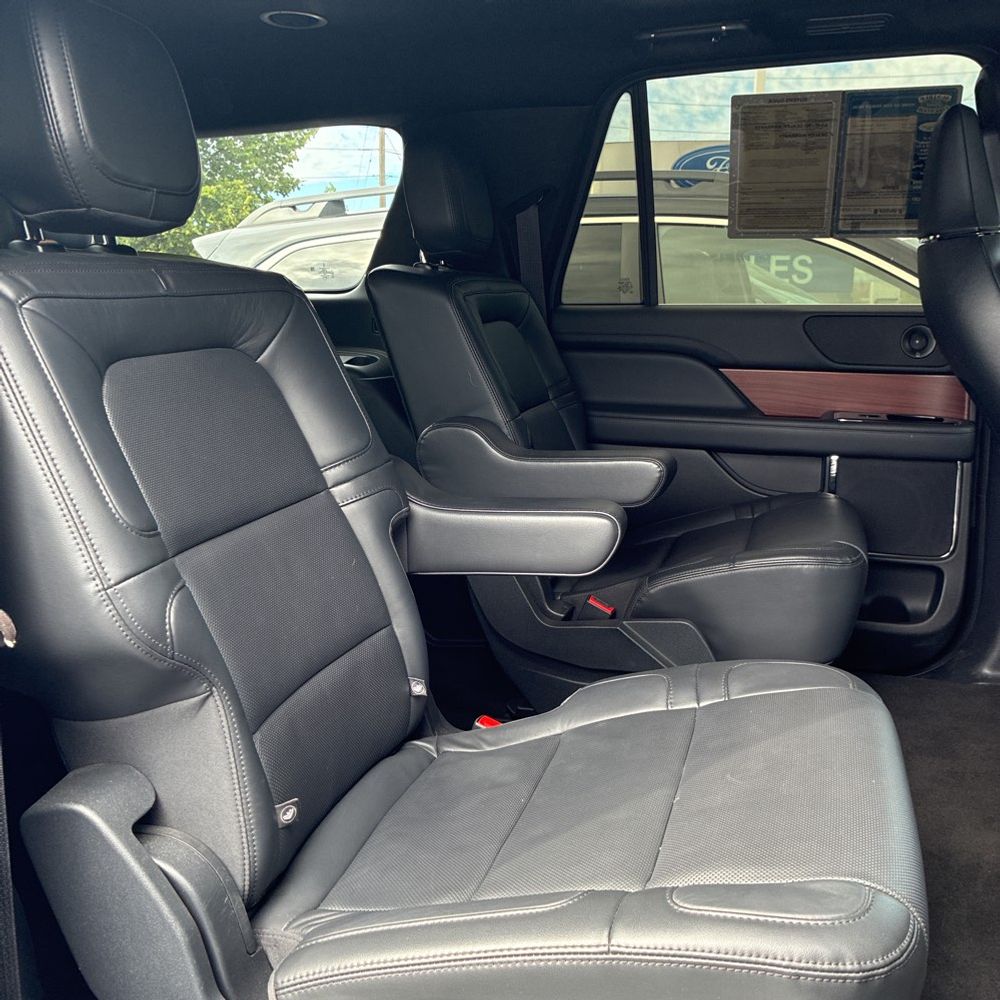 2023 Lincoln Navigator L Reserve