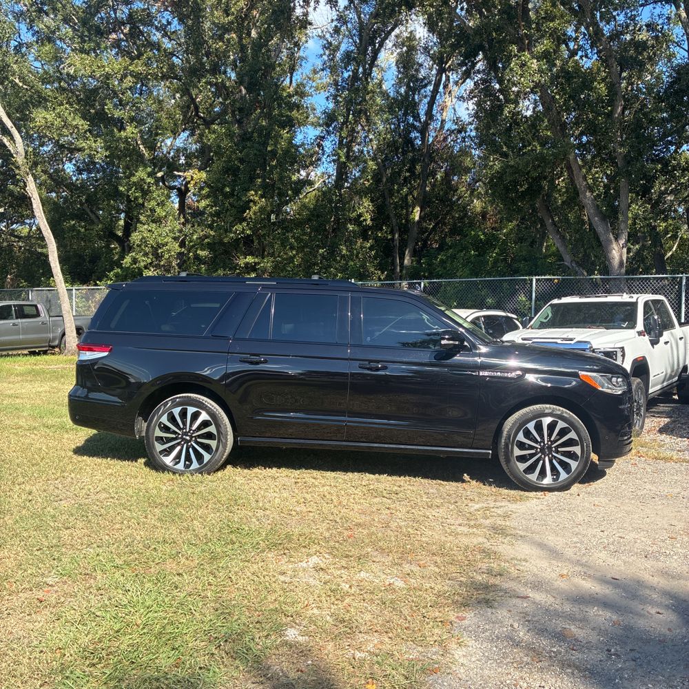 2022 Lincoln Navigator L Reserve