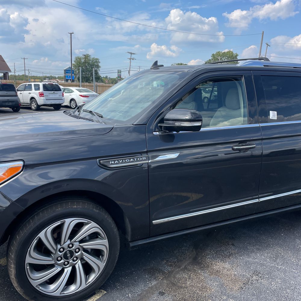 2022 Lincoln Navigator L Reserve