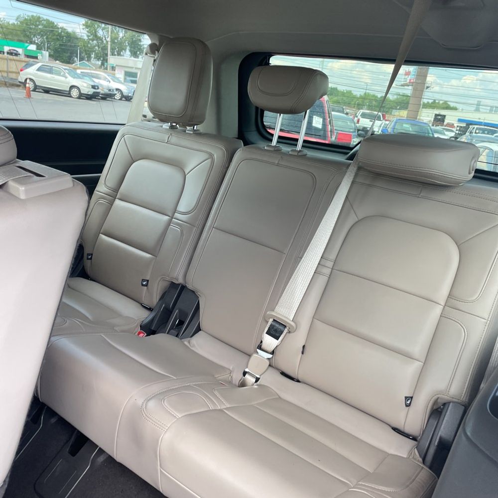 2022 Lincoln Navigator L Reserve