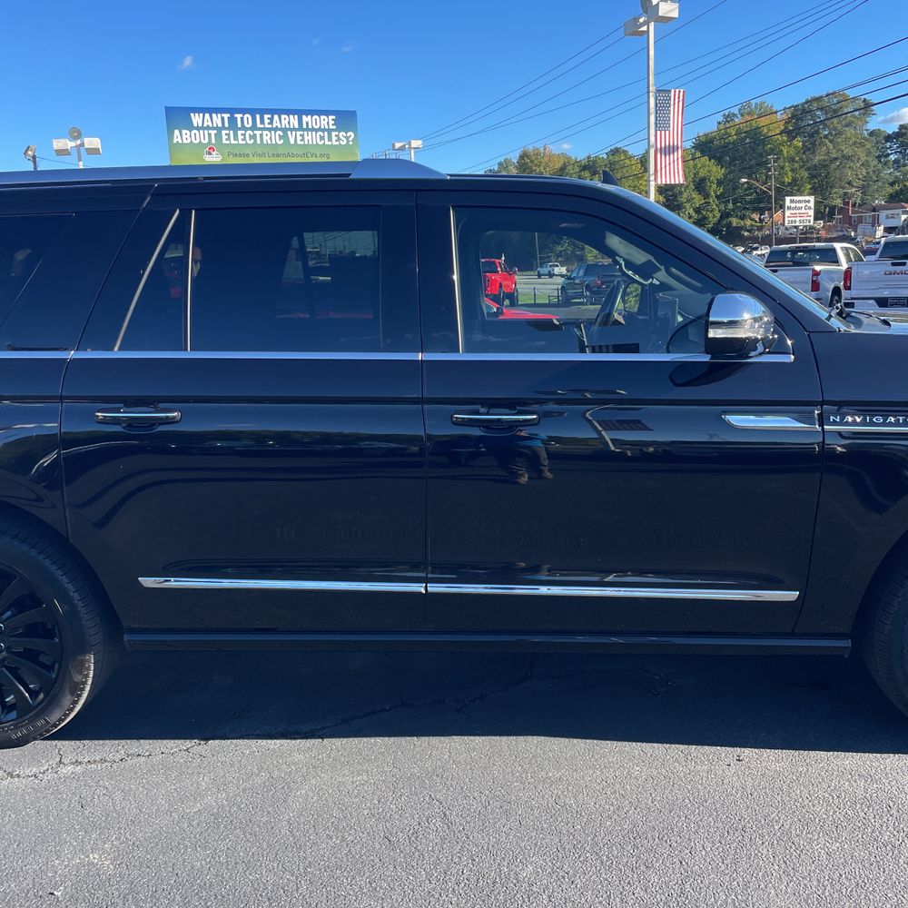 2024 Lincoln Navigator L Black Label