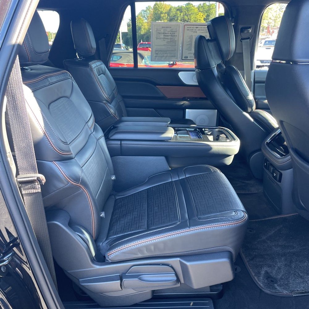 2024 Lincoln Navigator L Black Label