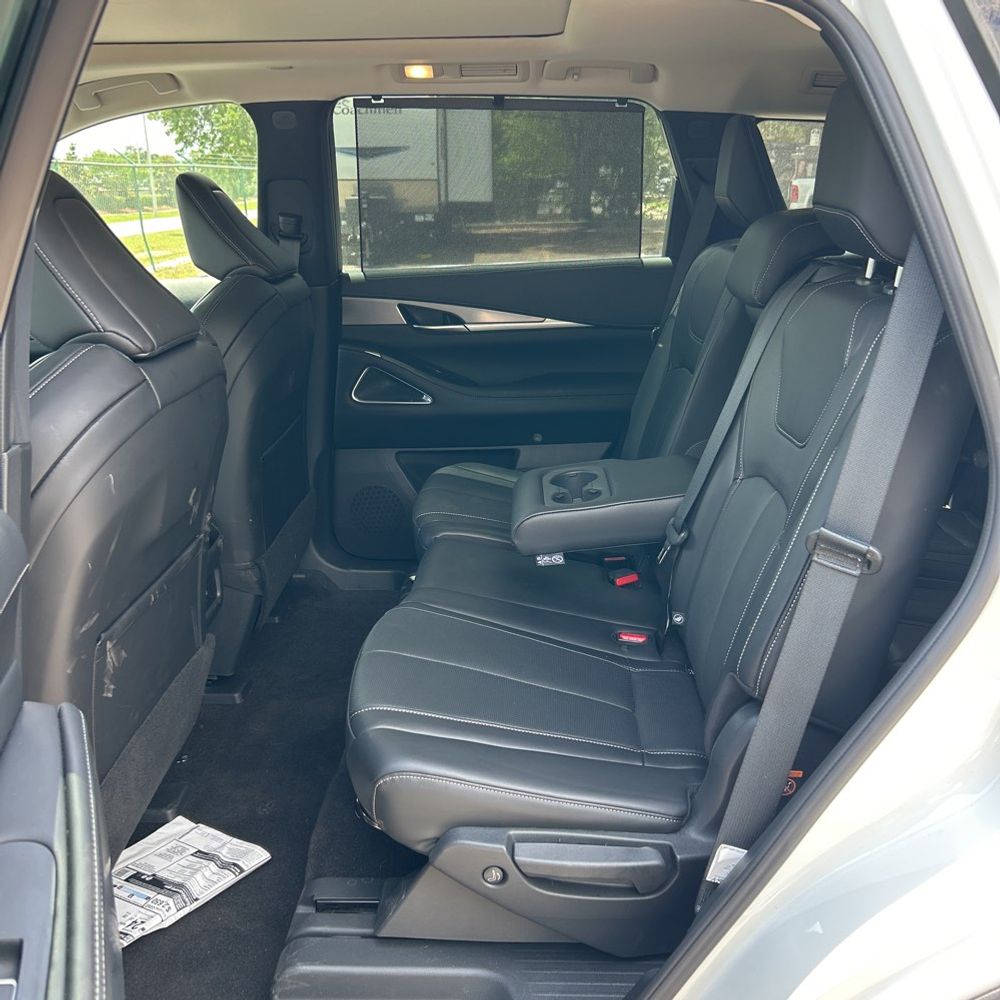 2025 INFINITI QX60 LUXE