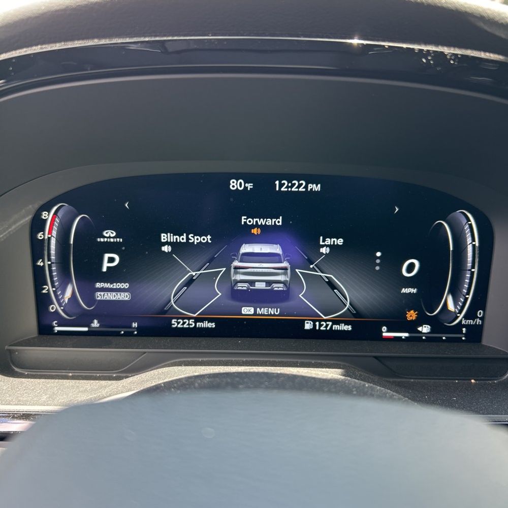 2025 INFINITI QX60 LUXE