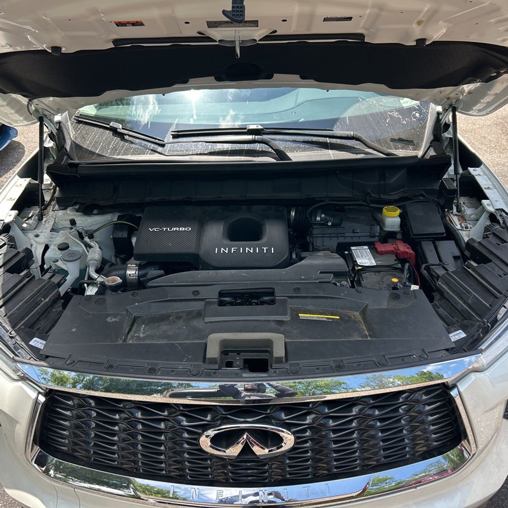 2025 INFINITI QX60 LUXE