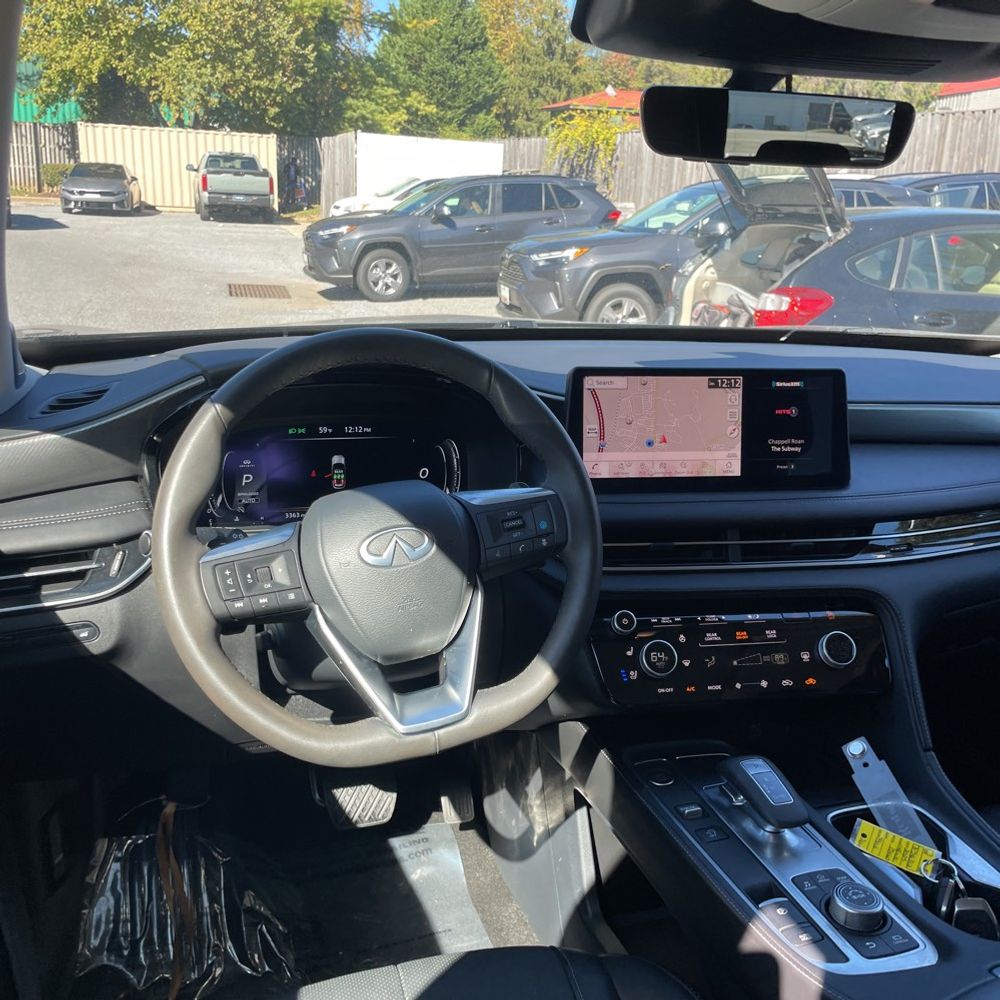2025 INFINITI QX60 Luxe