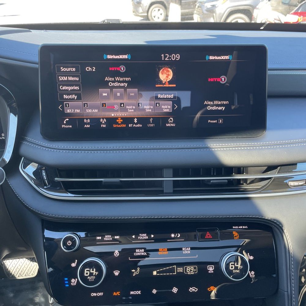 2025 INFINITI QX60 Luxe