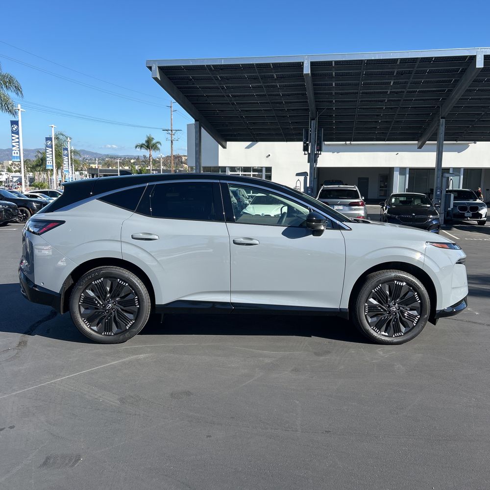2025 Nissan Murano Platinum