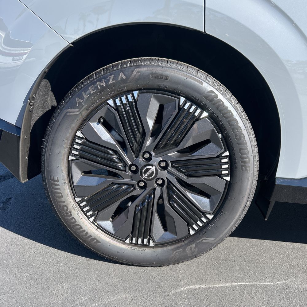 2025 Nissan Murano Platinum
