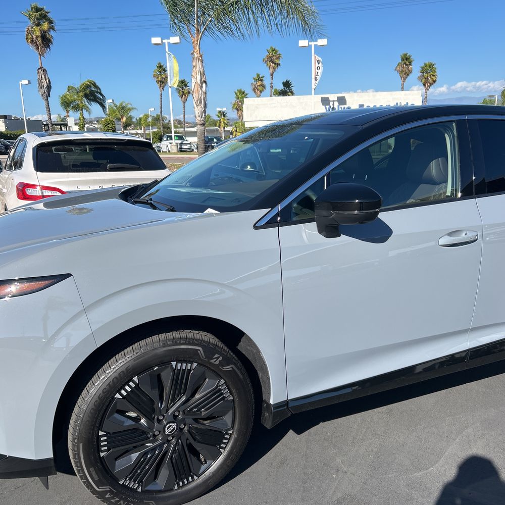 2025 Nissan Murano Platinum