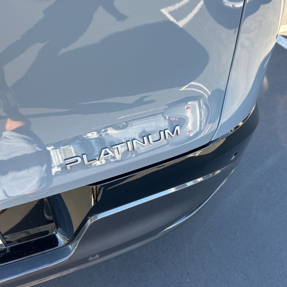 2025 Nissan Murano Platinum