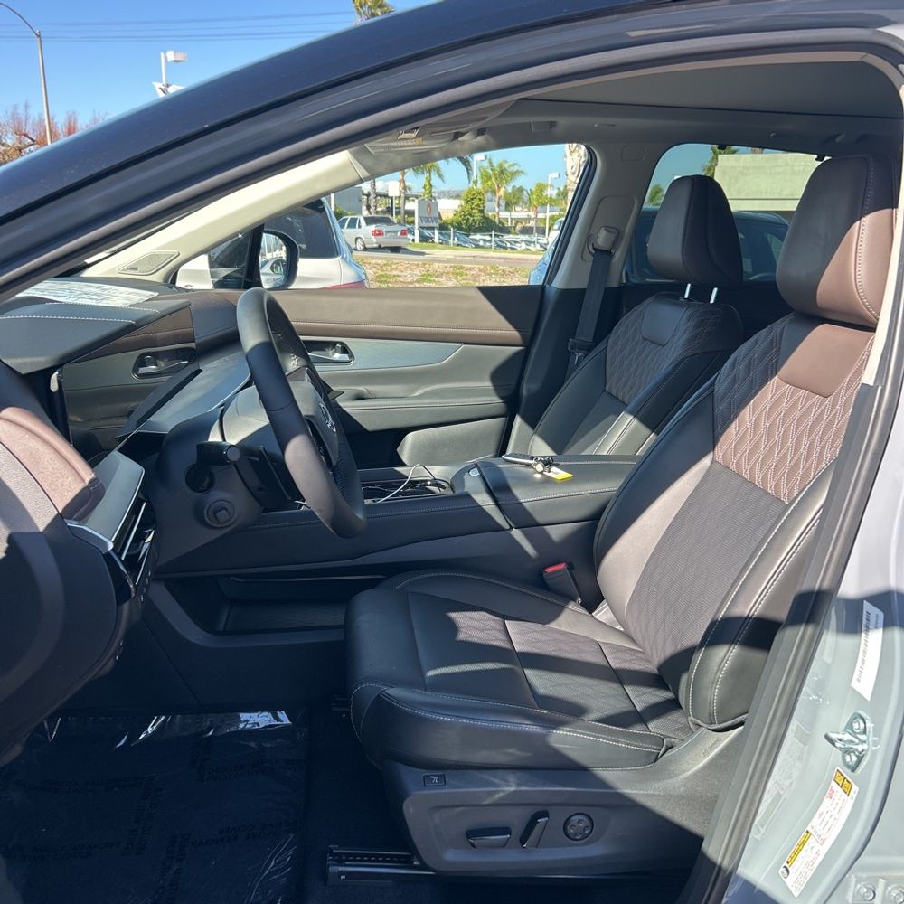 2025 Nissan Murano Platinum