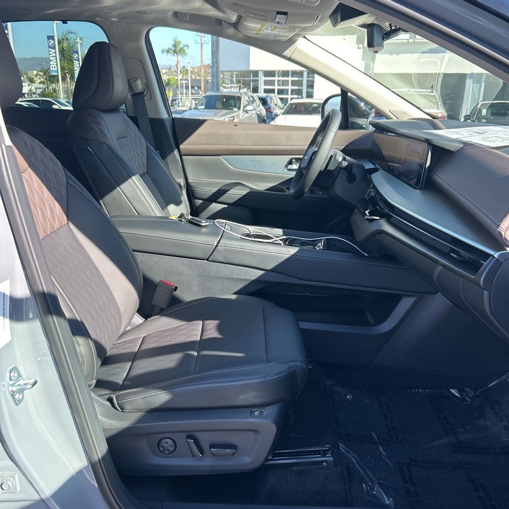 2025 Nissan Murano Platinum