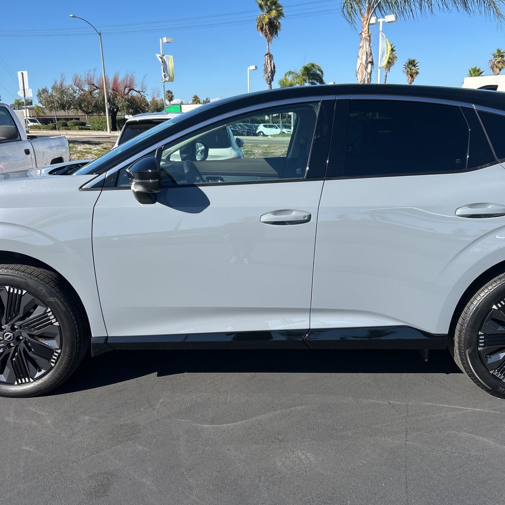 2025 Nissan Murano Platinum