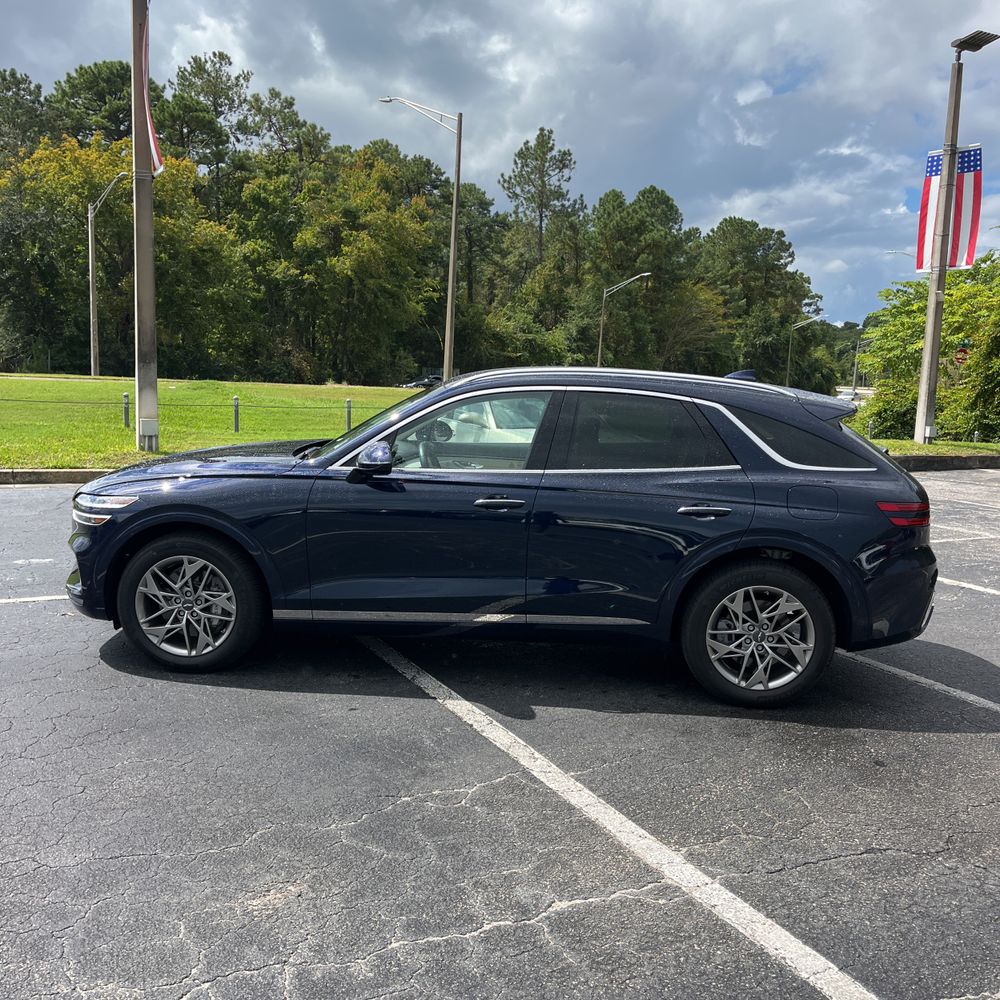 2025 Genesis GV70 2.5T Standard