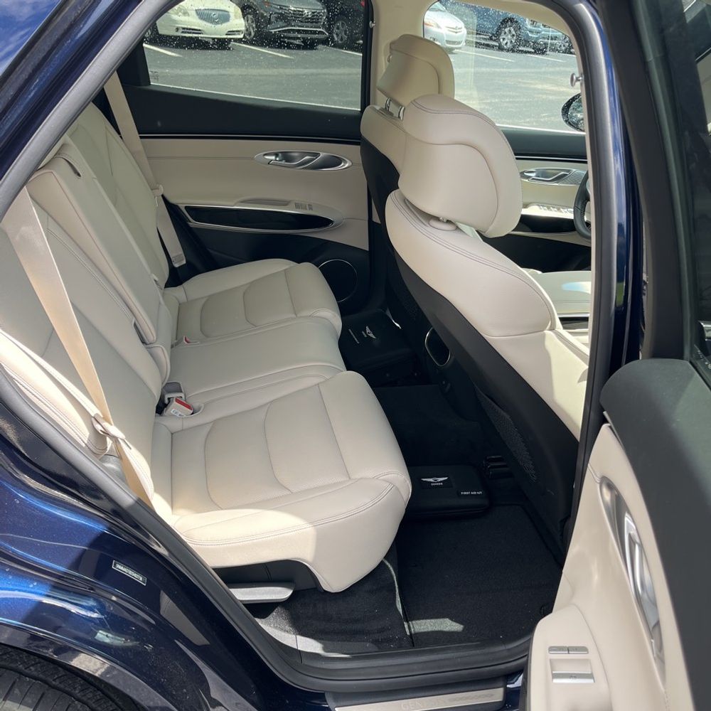 2025 Genesis GV70 2.5T Standard