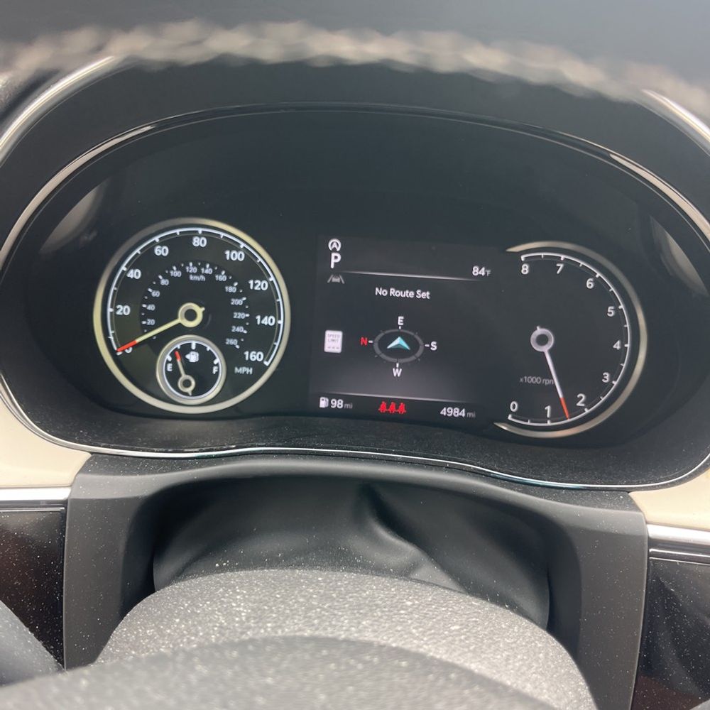 2025 Genesis GV70 2.5T Standard