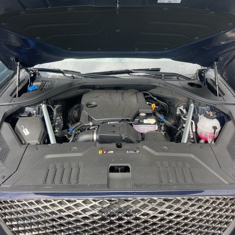 2025 Genesis GV70 2.5T Standard