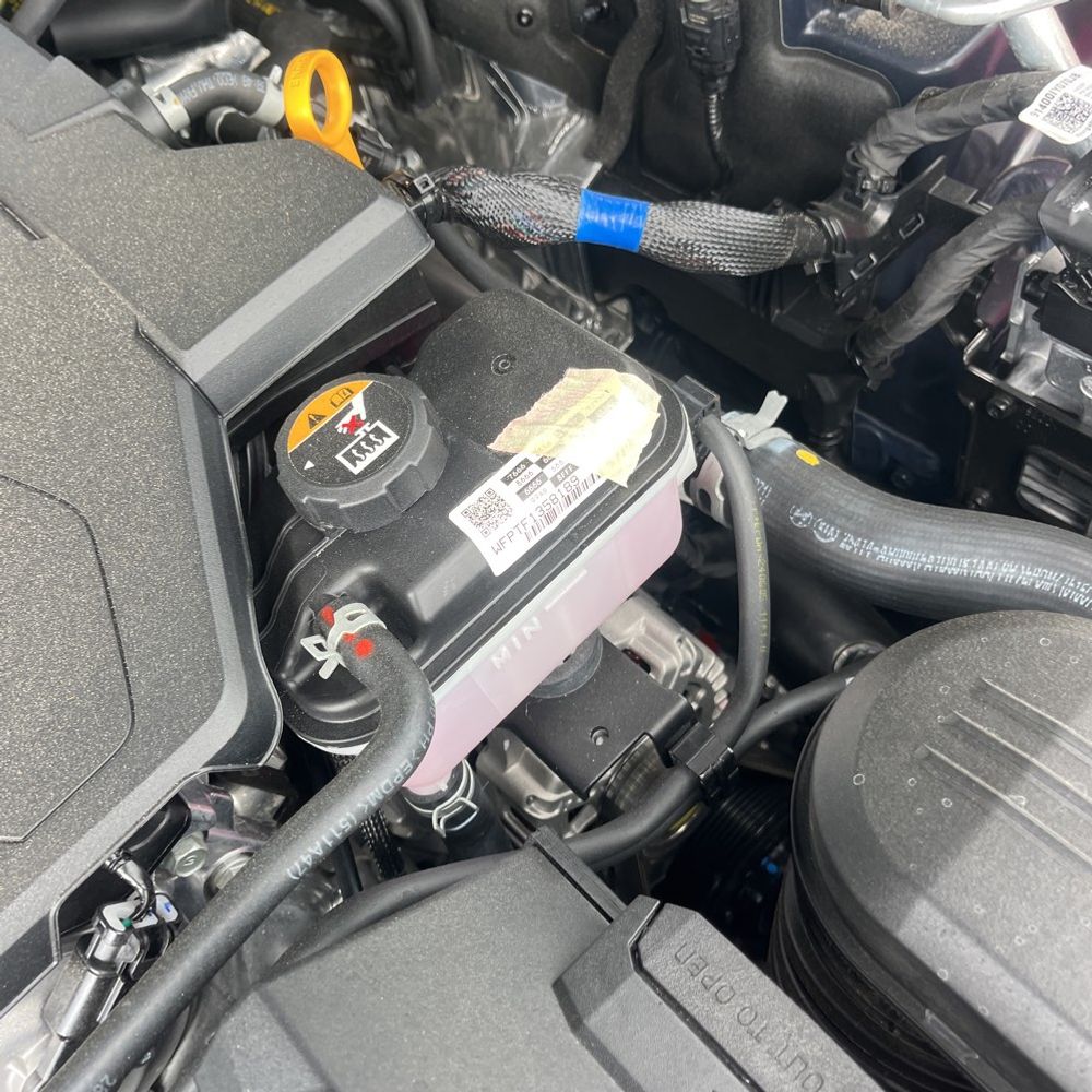 2025 Genesis GV70 2.5T Standard