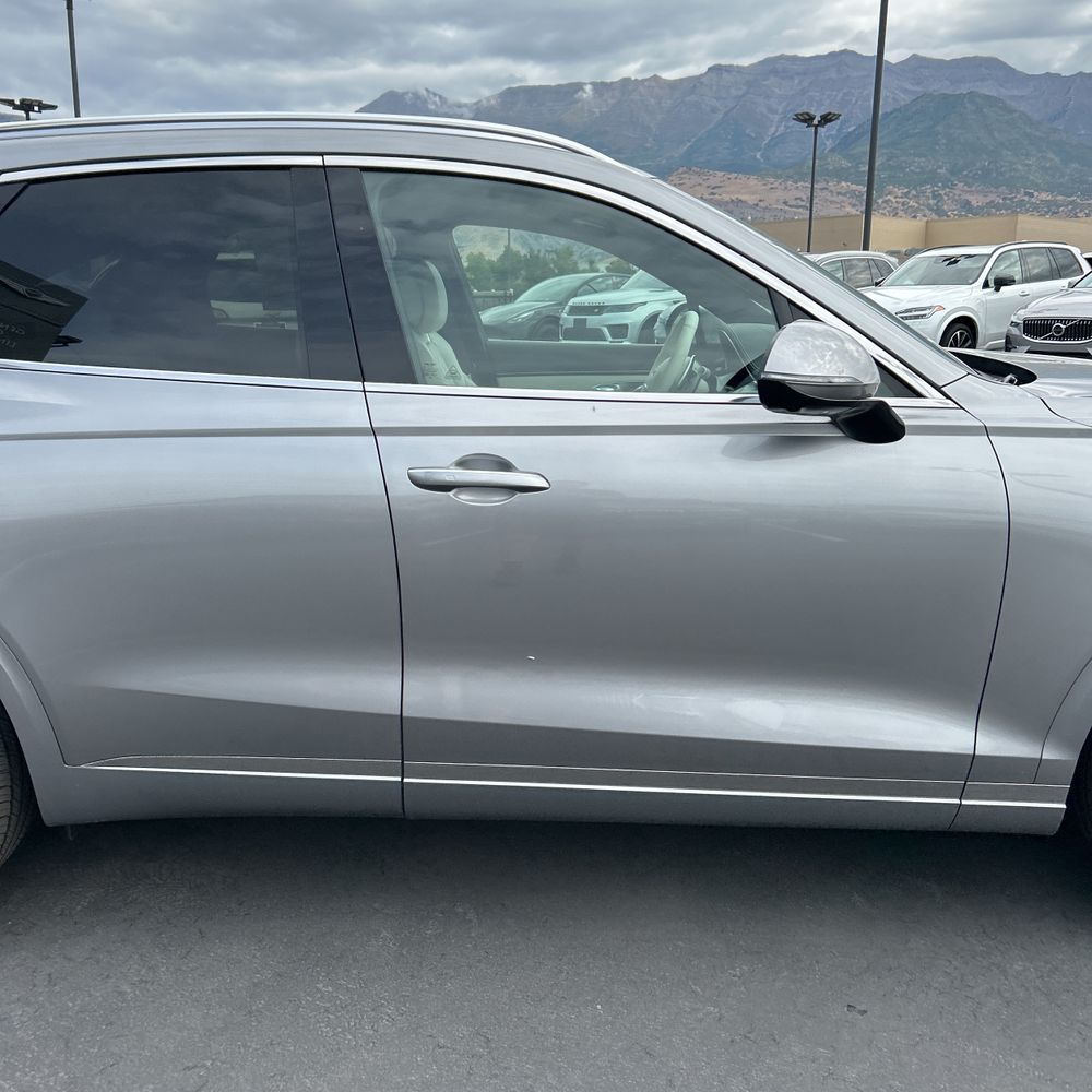 2025 Genesis Electrified GV70 Advanced