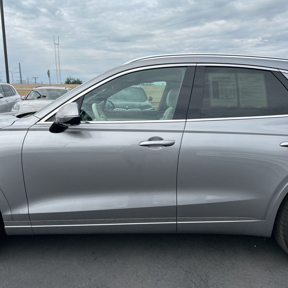2025 Genesis Electrified GV70 Advanced