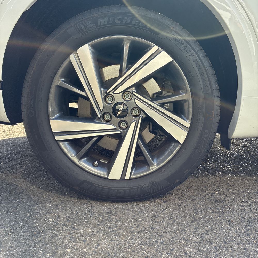 2026 Genesis GV70 3.5T Sport Advanced